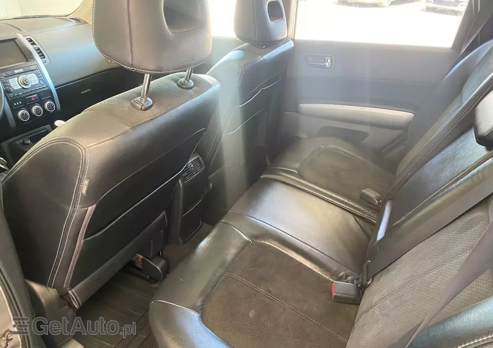 NISSAN X-Trail 2.0 dCi 4x4 DPF Platinum