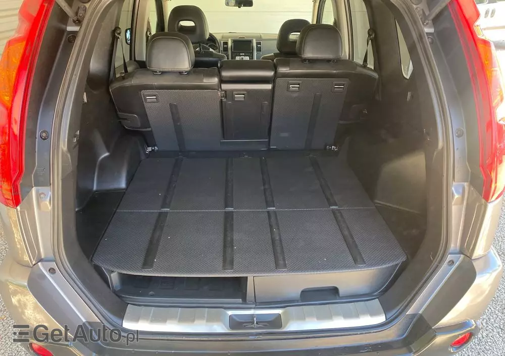 NISSAN X-Trail 2.0 dCi 4x4 DPF Platinum