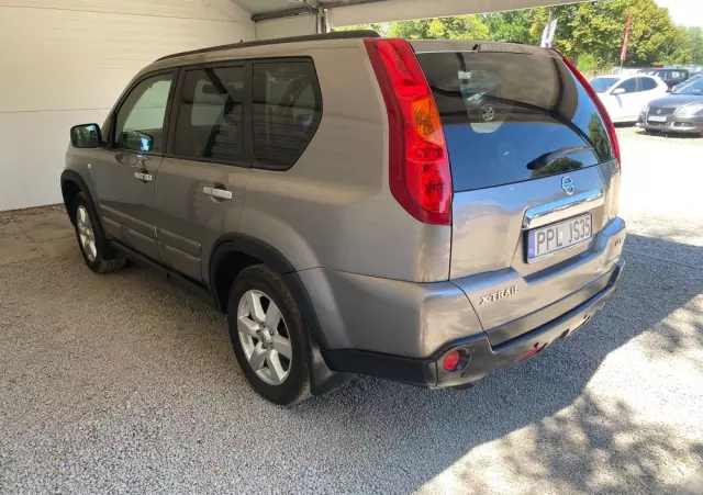 NISSAN X-Trail 2.0 dCi 4x4 DPF Platinum