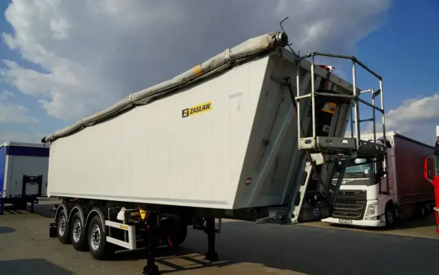 ZASLAW WYWROTKA ALUMINIOWA / 43 m3 /  OŚ PODNOSZONA / OSIE SAF 