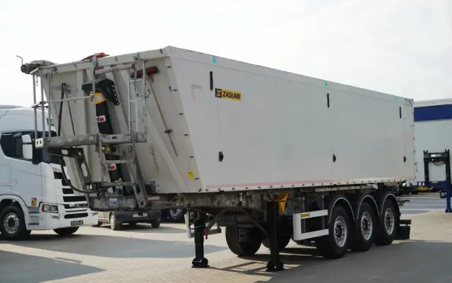 ZASLAW WYWROTKA ALUMINIOWA / 43 m3 /  OŚ PODNOSZONA / OSIE SAF 
