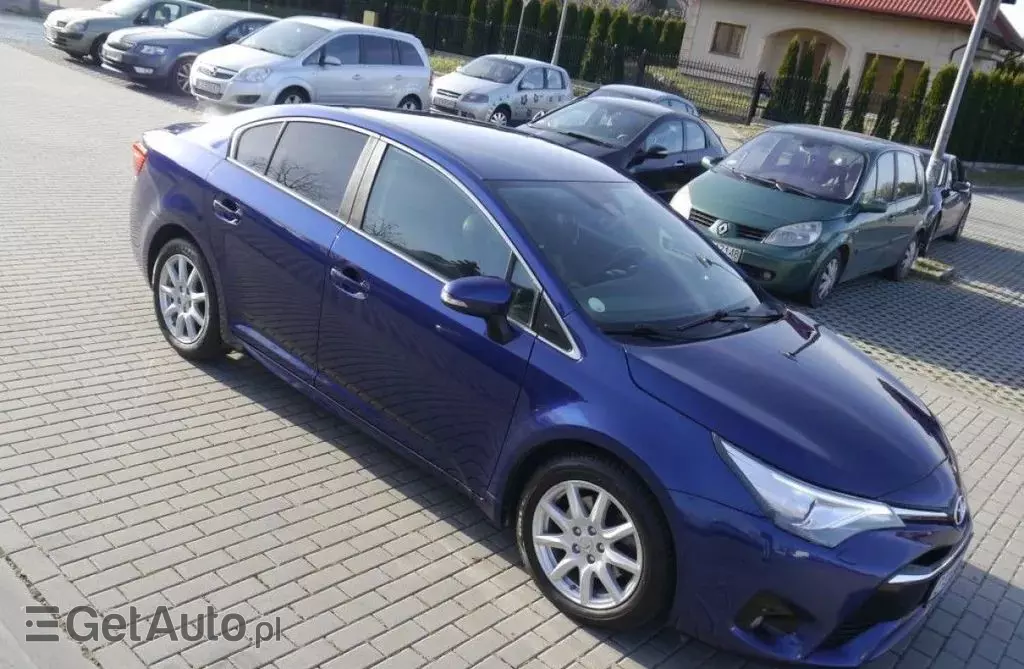 TOYOTA Avensis 