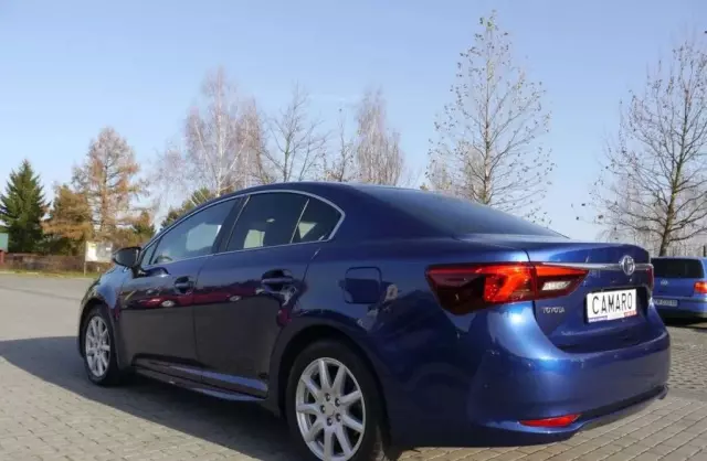TOYOTA Avensis 