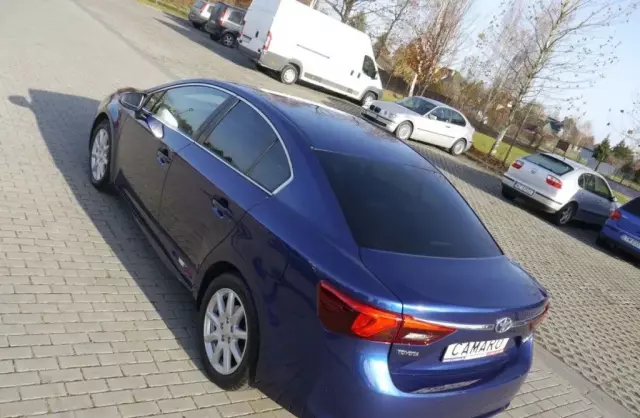 TOYOTA Avensis 