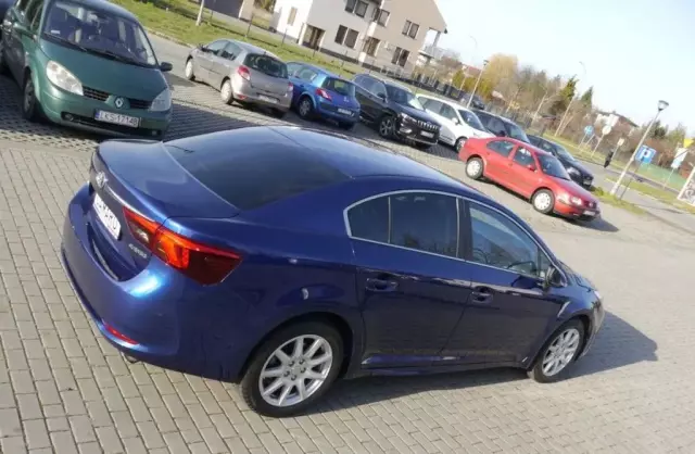 TOYOTA Avensis 