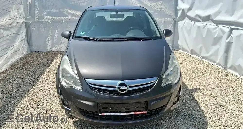 OPEL Corsa 1.2 16V Color Edition