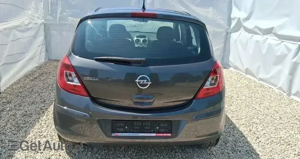 OPEL Corsa 1.2 16V Color Edition