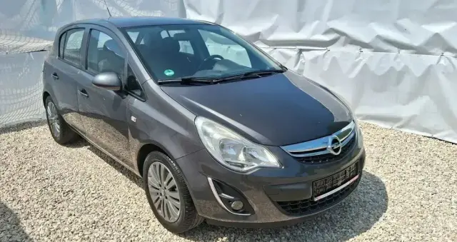 OPEL Corsa 1.2 16V Color Edition