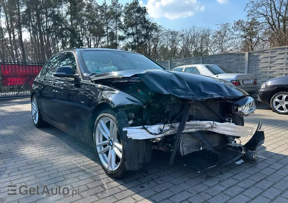 BMW Seria 3 330i GPF Sport Line