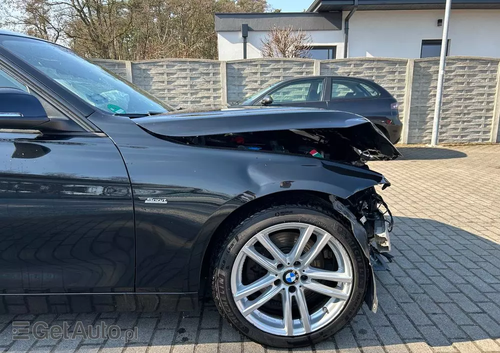 BMW Seria 3 330i GPF Sport Line