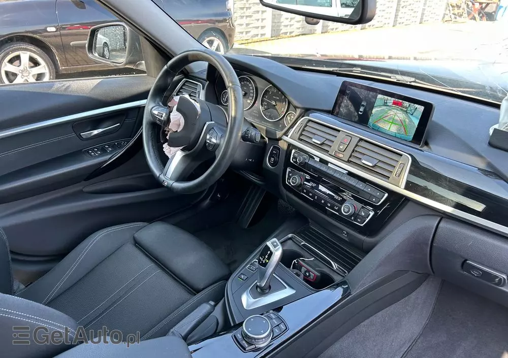 BMW Seria 3 330i GPF Sport Line