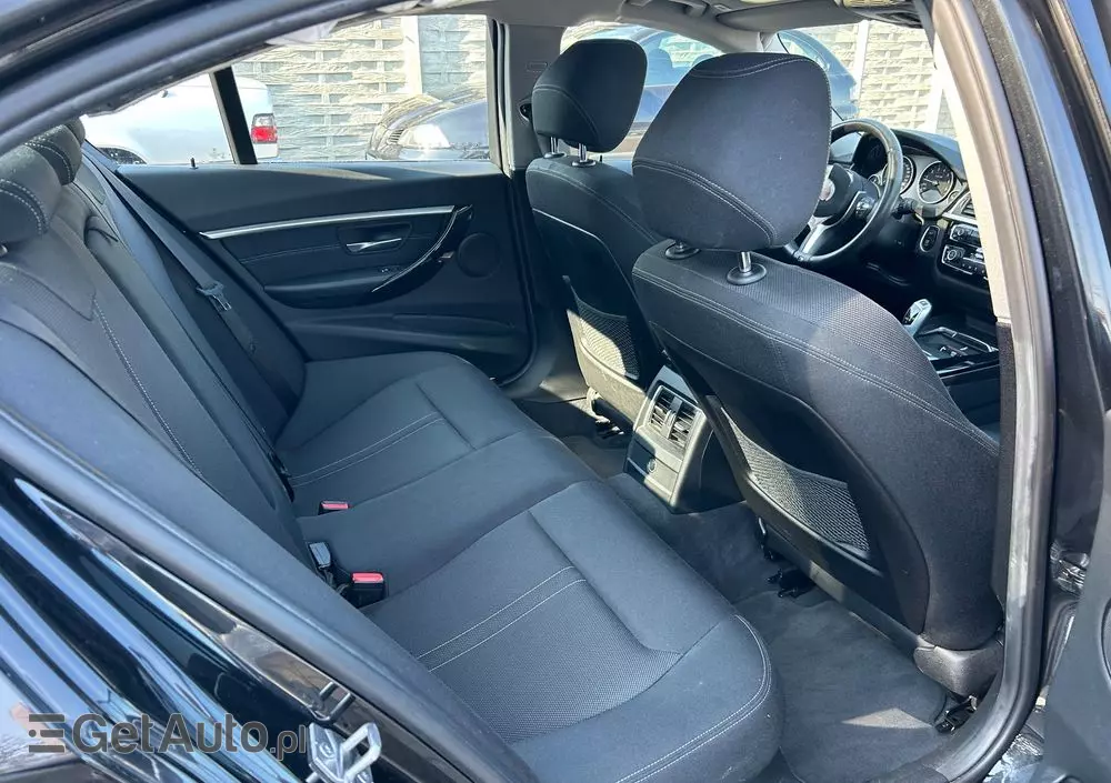 BMW Seria 3 330i GPF Sport Line