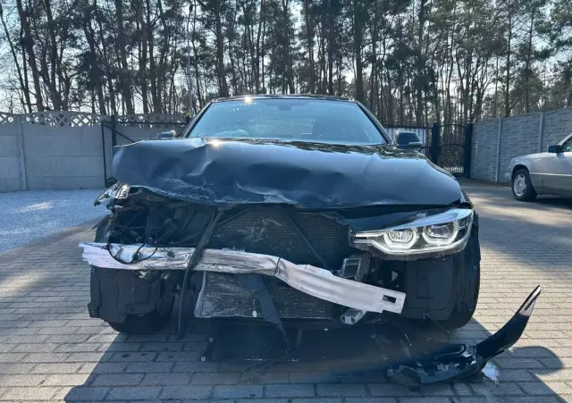 BMW Seria 3 330i GPF Sport Line