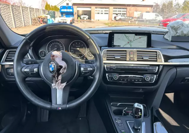 BMW Seria 3 330i GPF Sport Line