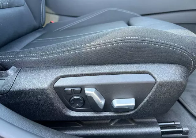 BMW Seria 3 330i GPF Sport Line