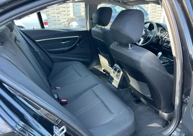 BMW Seria 3 330i GPF Sport Line