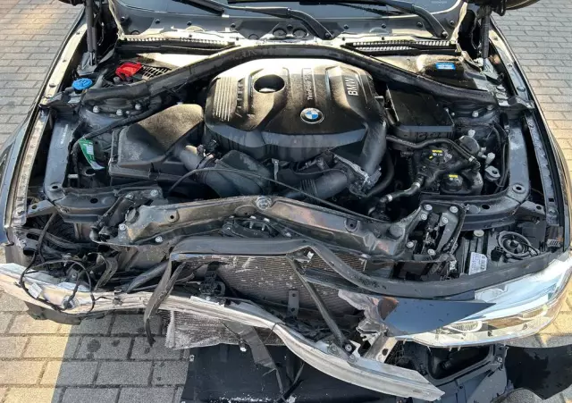 BMW Seria 3 330i GPF Sport Line