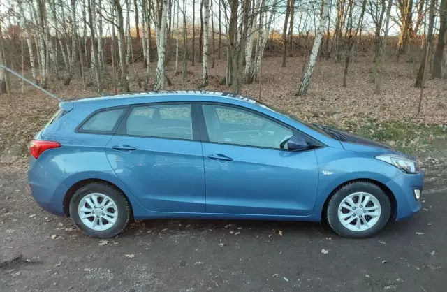 HYUNDAI I30 