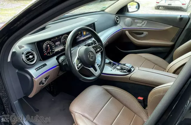 MERCEDES-BENZ Klasa E 