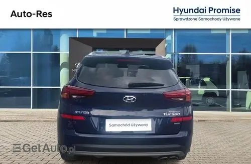 HYUNDAI Tucson 