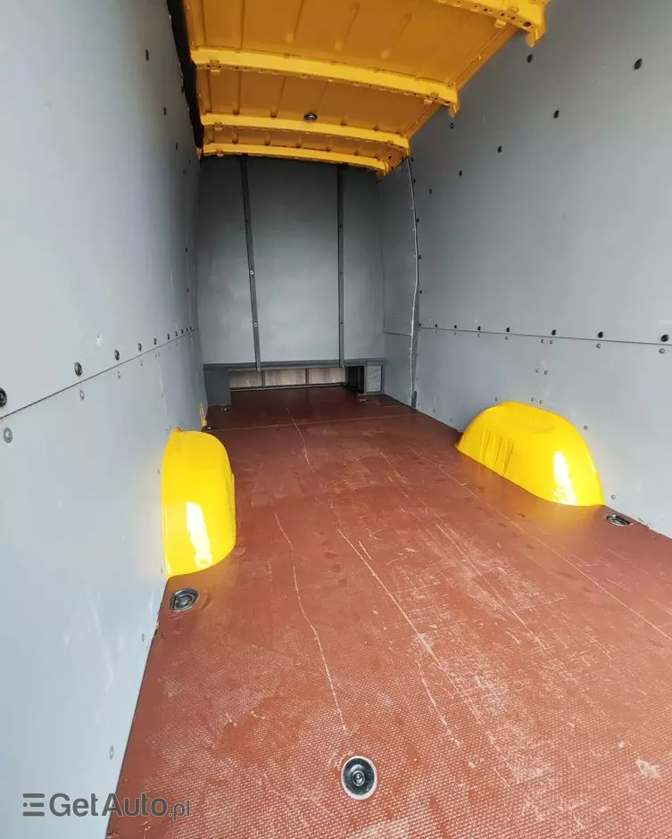 VOLKSWAGEN Crafter MAXI brygadówka 7 osób