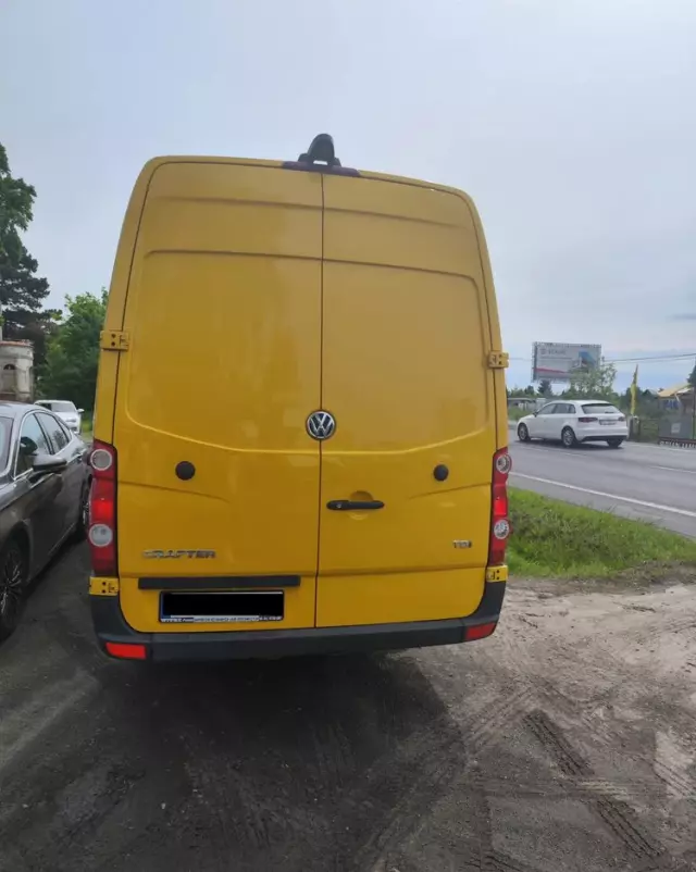 VOLKSWAGEN Crafter MAXI brygadówka 7 osób