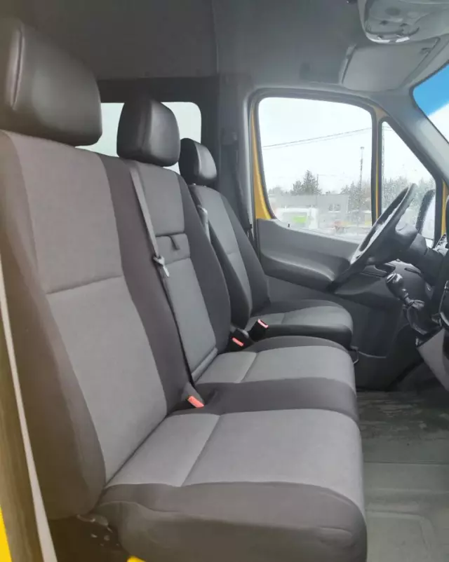 VOLKSWAGEN Crafter MAXI brygadówka 7 osób