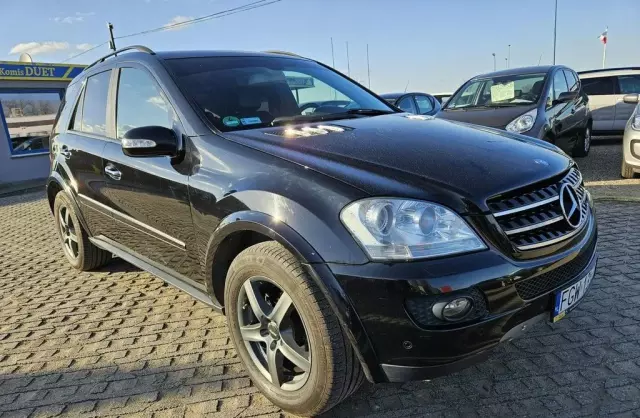 MERCEDES-BENZ ML 