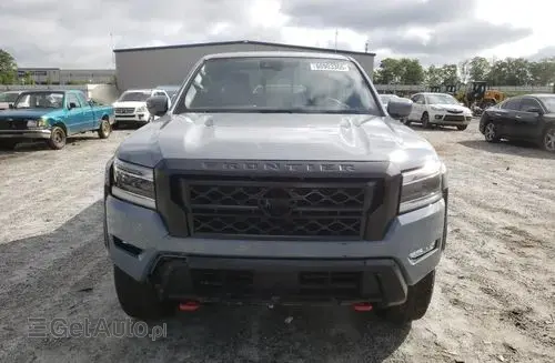 NISSAN Frontier 