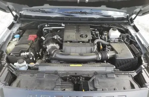NISSAN Frontier 