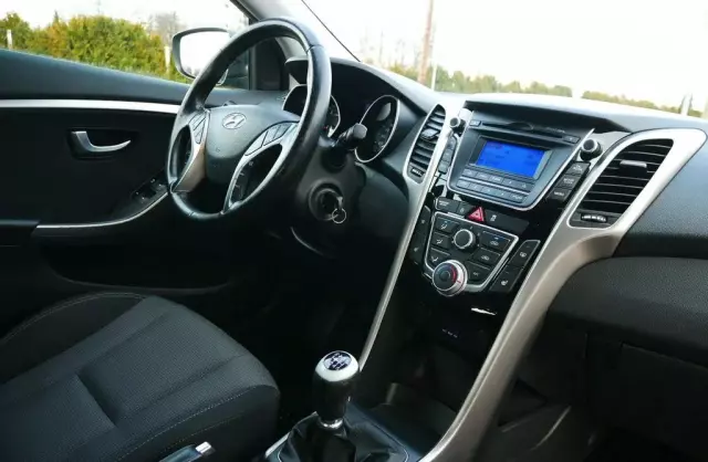 HYUNDAI I30 