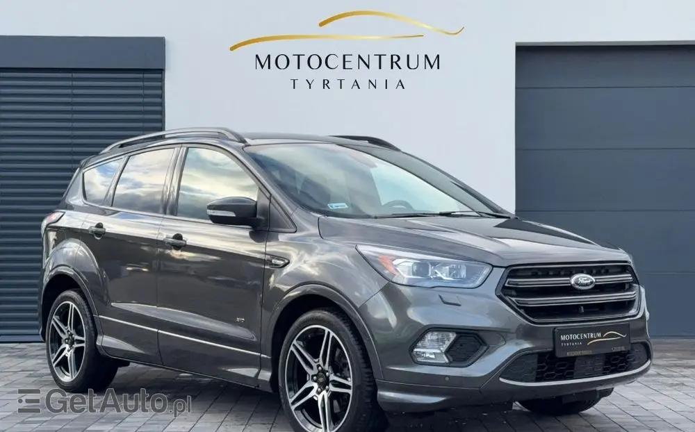 FORD Kuga 2.0 TDCi 4x4 ST-Line
