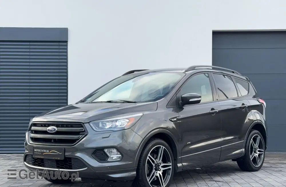 FORD Kuga 2.0 TDCi 4x4 ST-Line