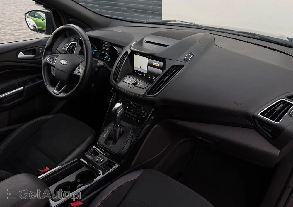 FORD Kuga 2.0 TDCi 4x4 ST-Line