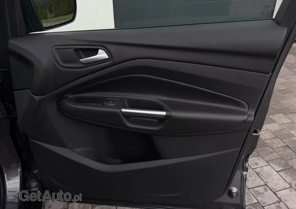FORD Kuga 2.0 TDCi 4x4 ST-Line