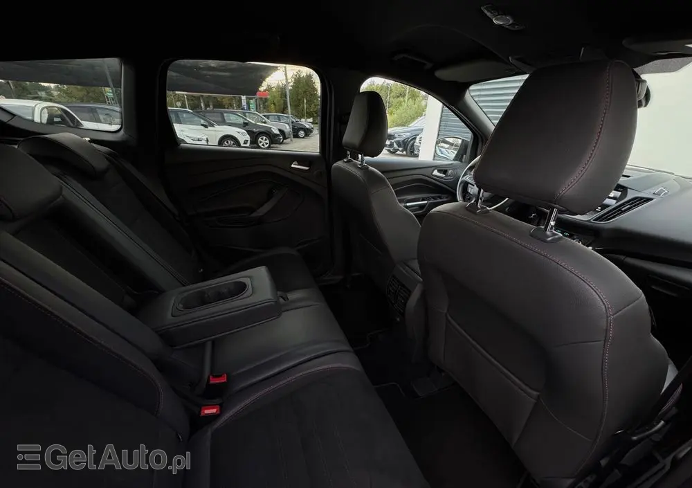 FORD Kuga 2.0 TDCi 4x4 ST-Line