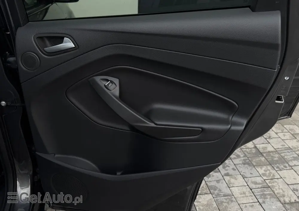 FORD Kuga 2.0 TDCi 4x4 ST-Line