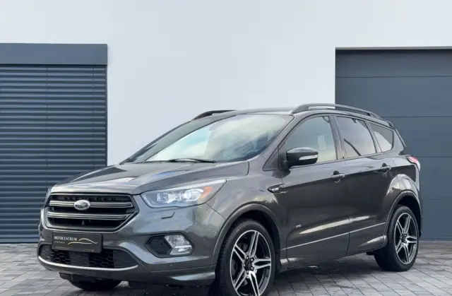 FORD Kuga 2.0 TDCi 4x4 ST-Line