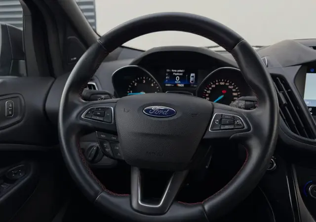FORD Kuga 2.0 TDCi 4x4 ST-Line