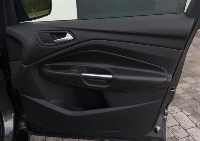 FORD Kuga 2.0 TDCi 4x4 ST-Line