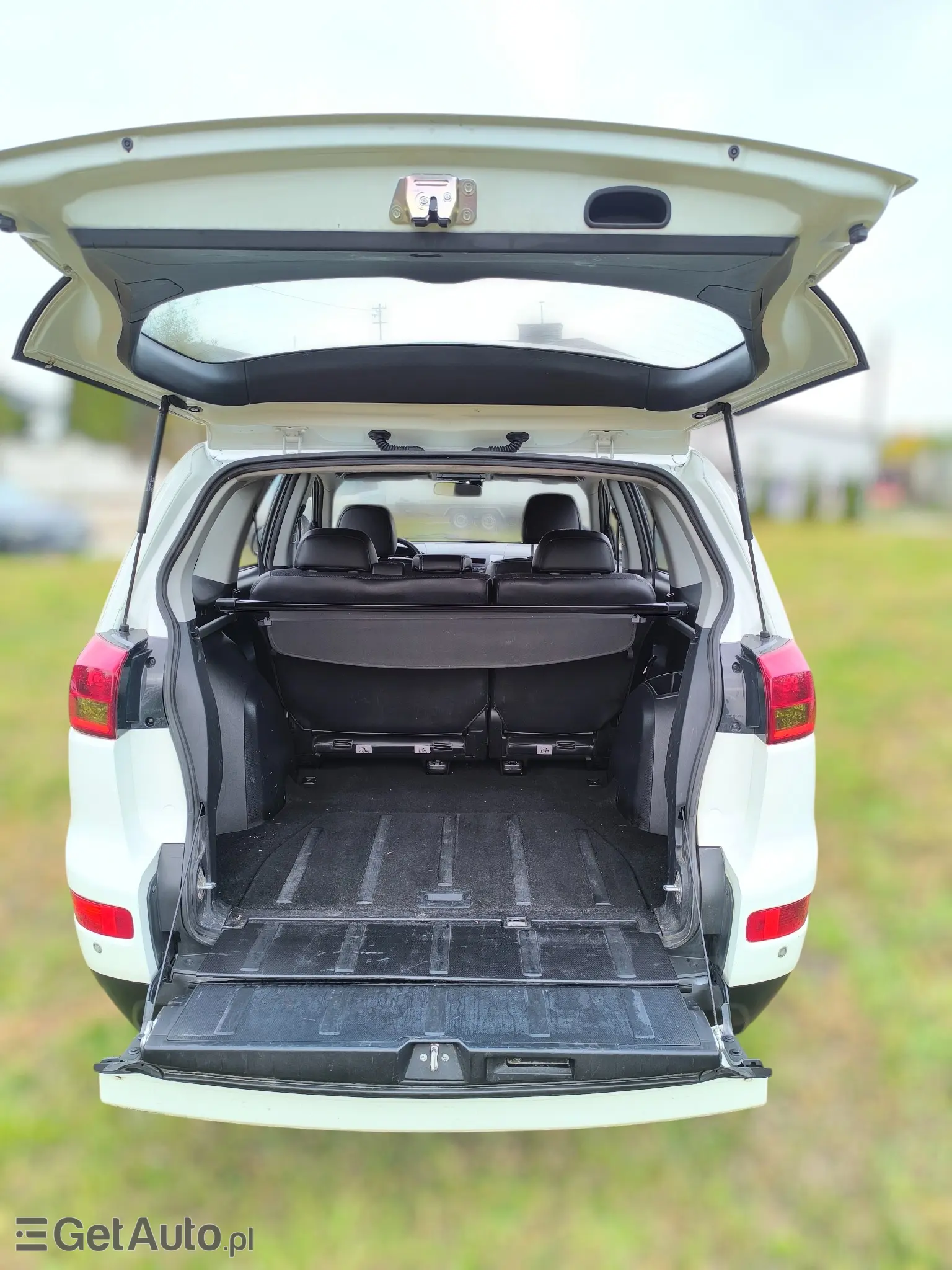 PEUGEOT 4007 Platinum