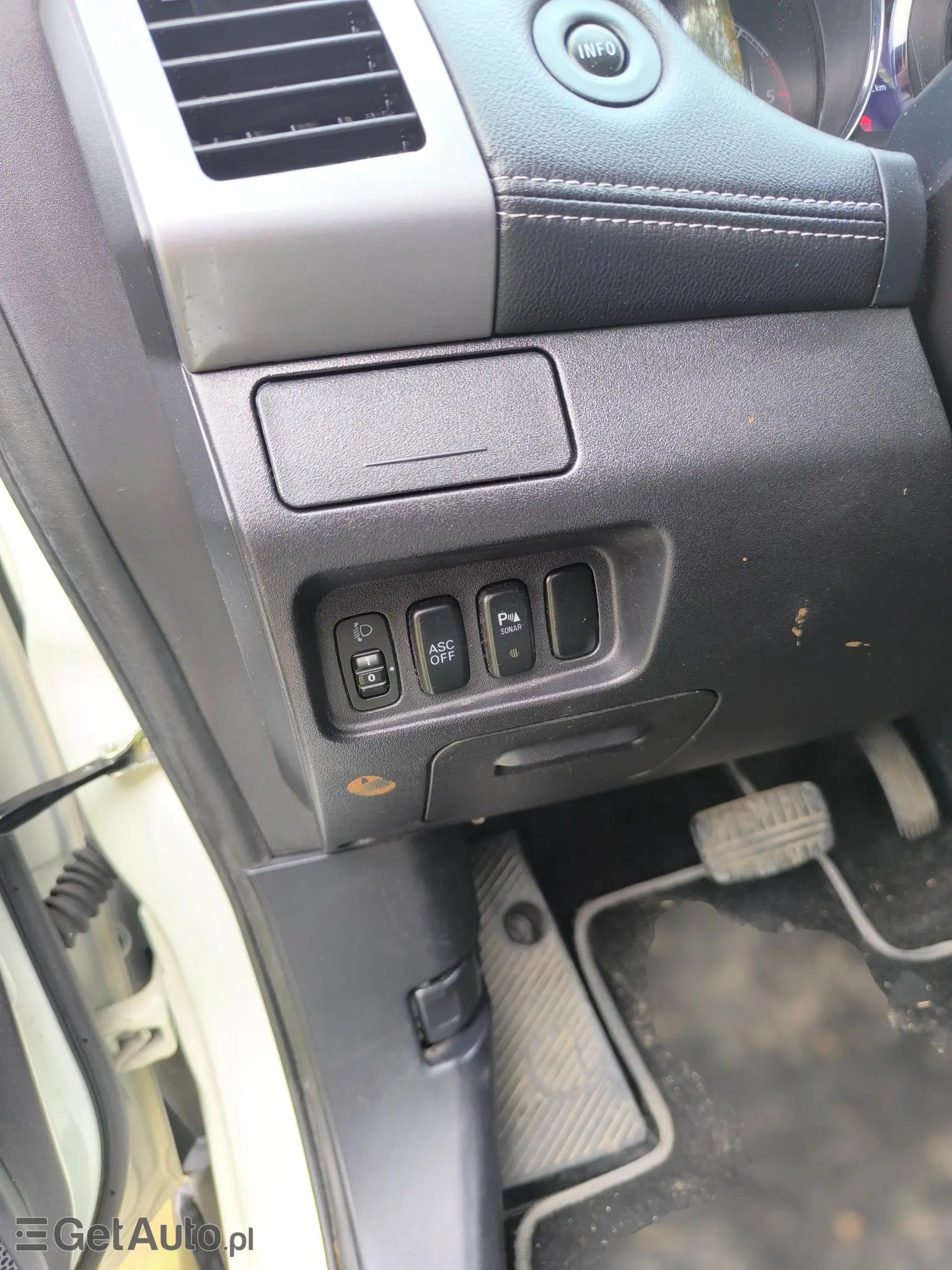 PEUGEOT 4007 Platinum