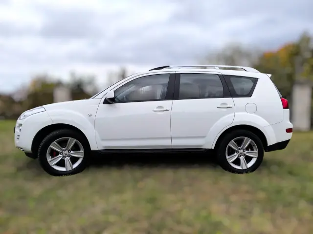 PEUGEOT 4007 Platinum