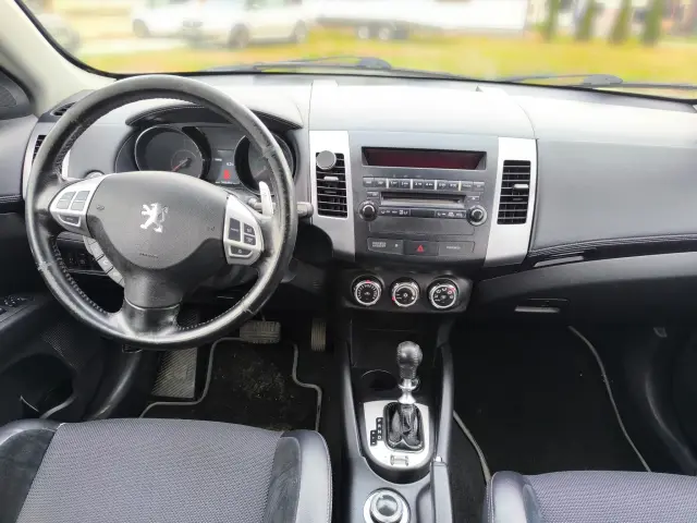 PEUGEOT 4007 Platinum