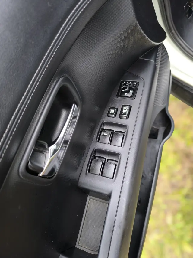 PEUGEOT 4007 Platinum