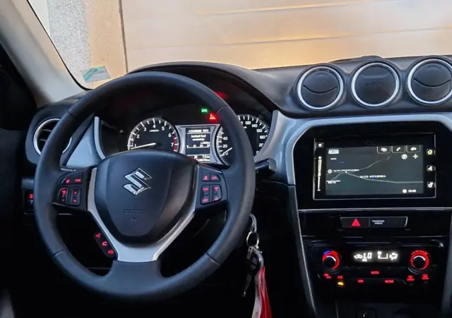 SUZUKI Vitara 1.6 (4x4) Allgrip Comfort+