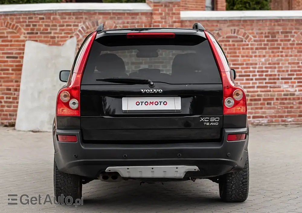 VOLVO XC 90 T6 Momentum