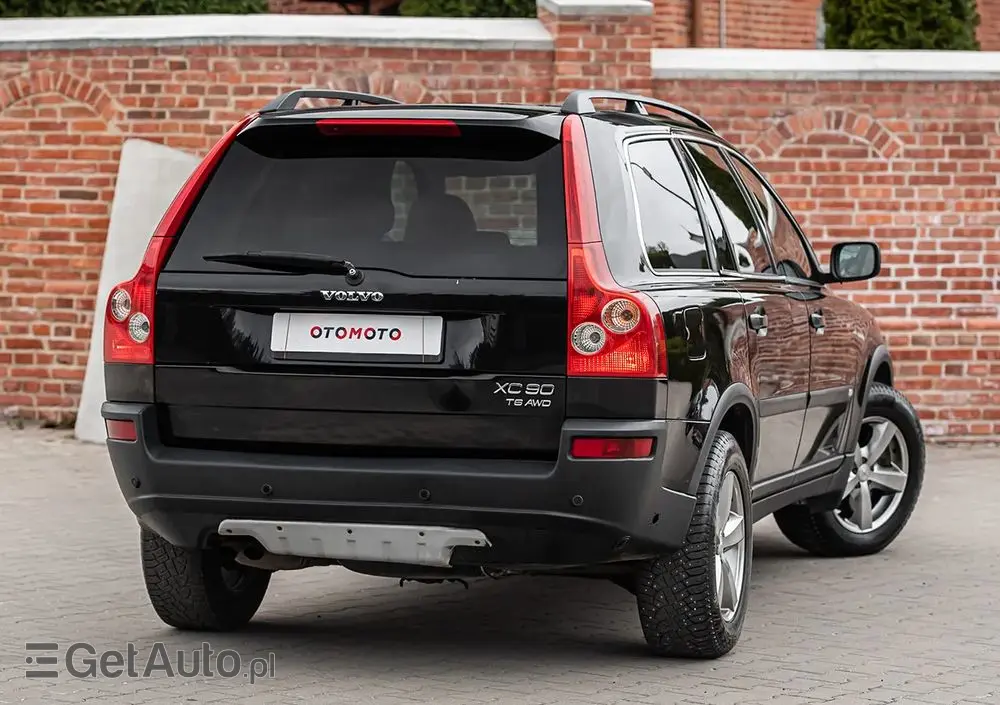 VOLVO XC 90 T6 Momentum