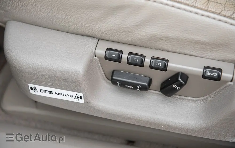 VOLVO XC 90 T6 Momentum