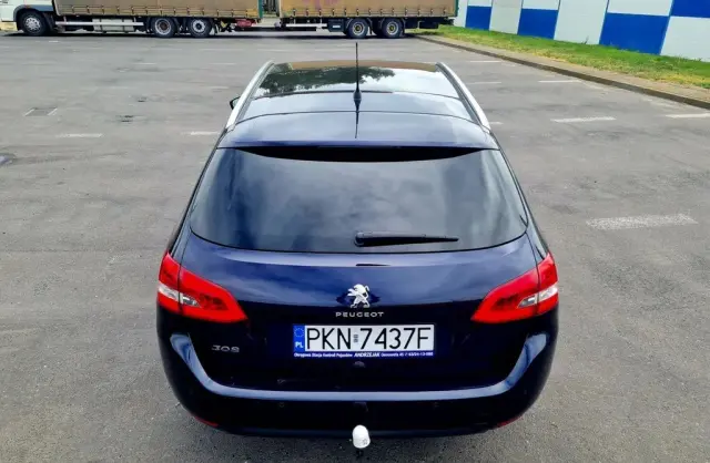 PEUGEOT 308 
